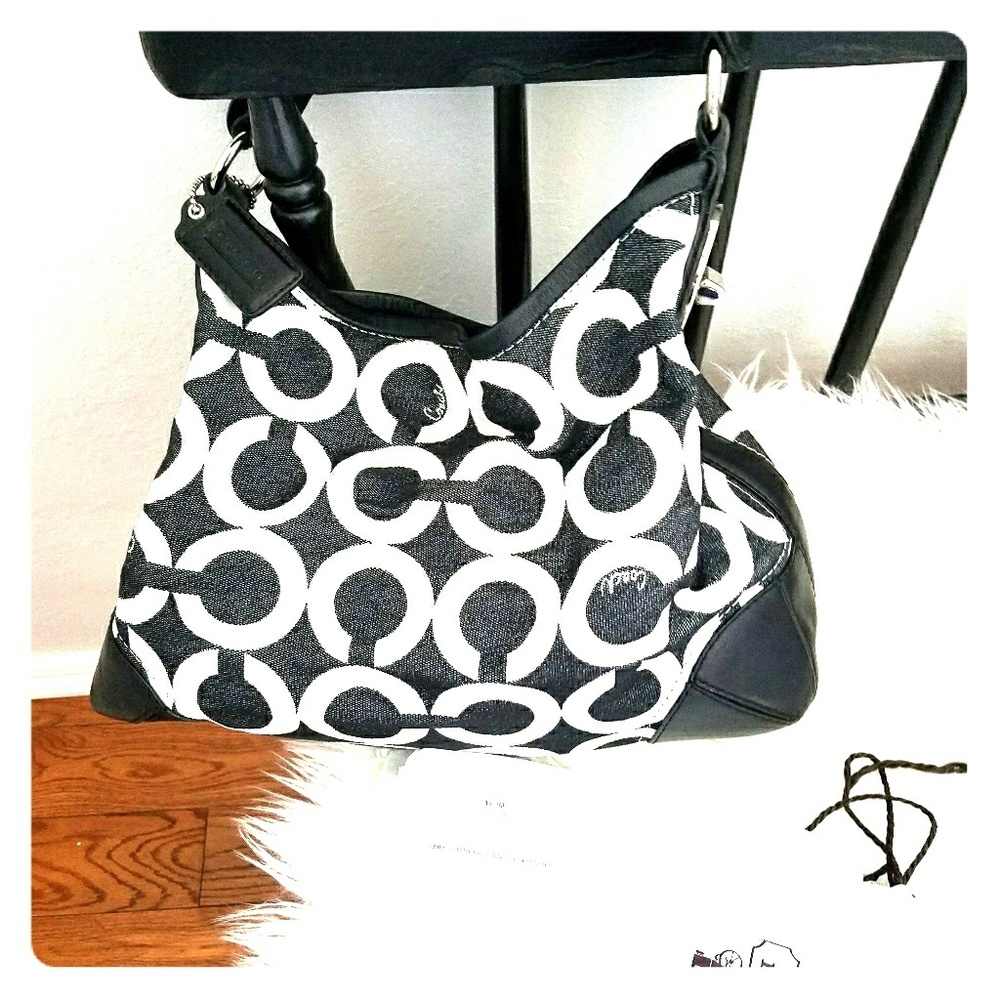 Coach handbag with dust cover (Authentic)